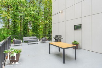 Interior Photo - The Woods on Marquam Hill