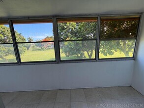 Building Photo - 261 Camden K