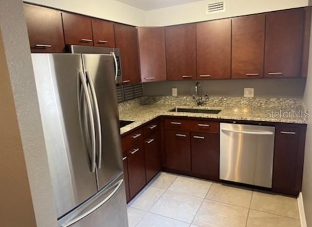 Foto del edificio - 11801 Raintree Lake Ln