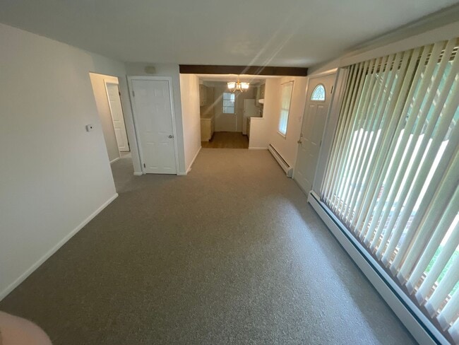 Building Photo - Charming 3-Bedroom Home with Backyard & Of...