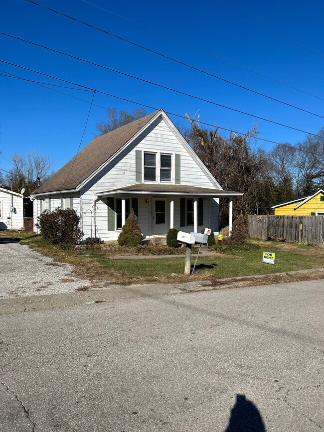 3446 Cummins Ferry Rd, Versailles, KY 40383 House Rental in
