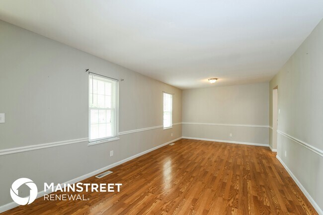 Foto del edificio - 2416 Angela Dr