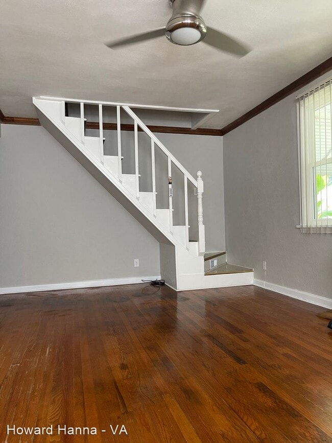 Building Photo - 3 br, 2 bath House - 1076 Dune Street