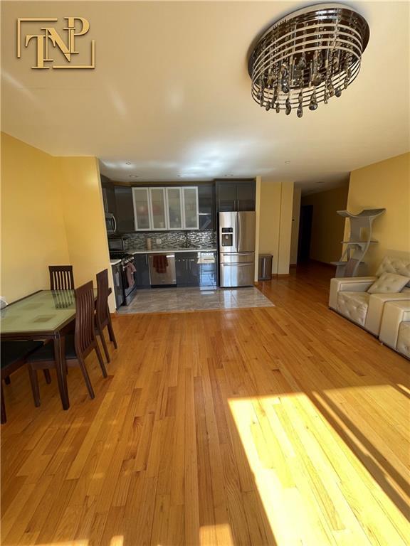 Foto del edificio - 1765 E 19th St