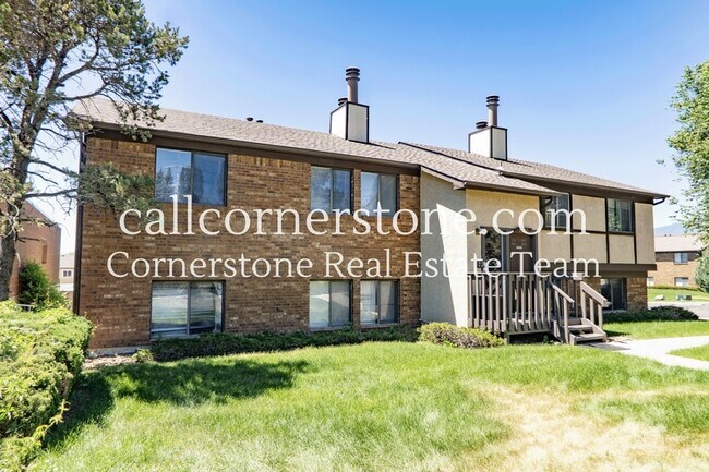 Building Photo - 2625 E Uintah St