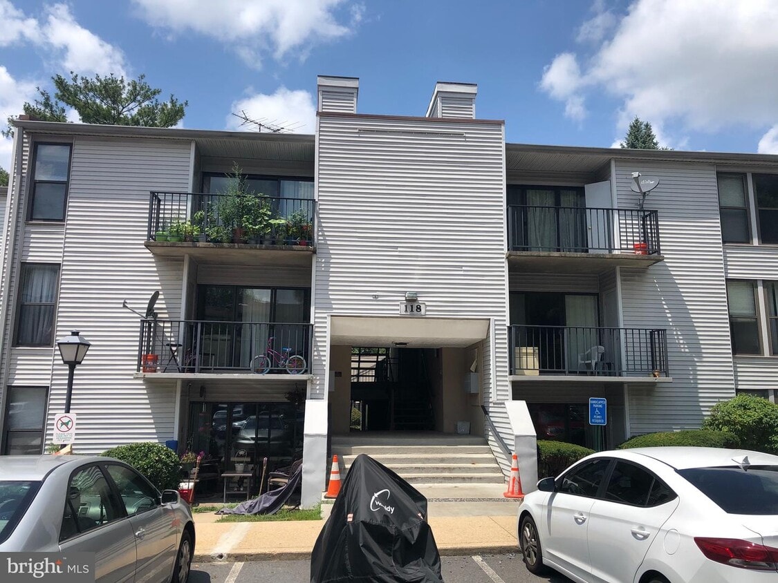 118 Duvall Ln Unit 120304, Gaithersburg, MD 20877 Apartment for Rent