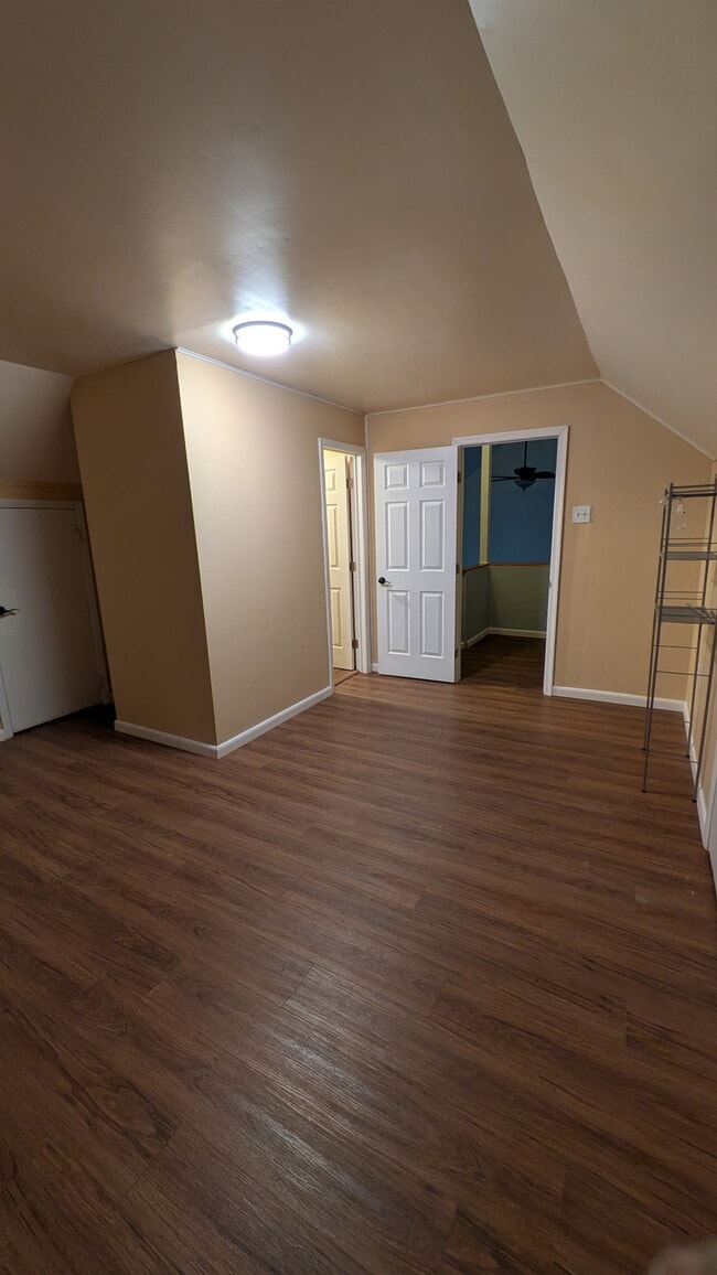 Building Photo - 1010 Eisenhower Way