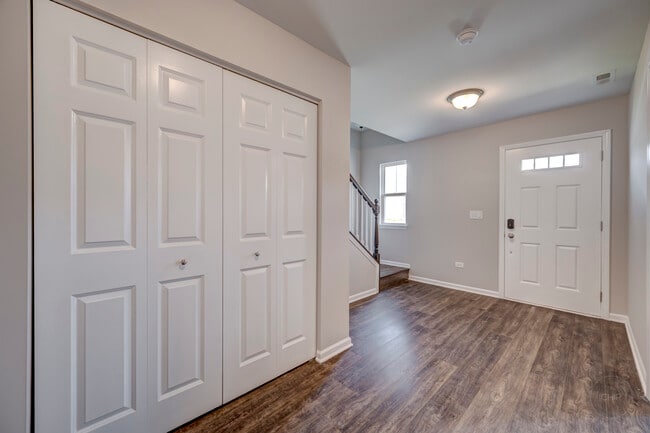 Building Photo - 4163 Calder Ln
