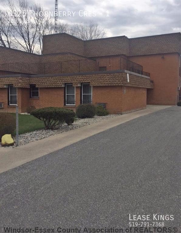 Primary Photo - EAST WINDSOR CONDO WITHIN WALKING DISTANCE TO AMENITIES