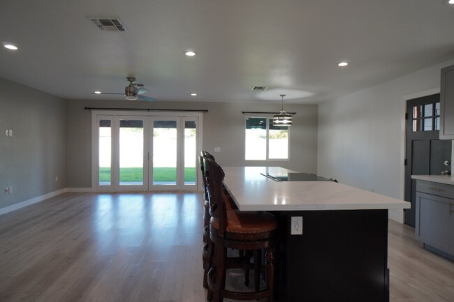 Foto del edificio - 3418 N 24th Ave