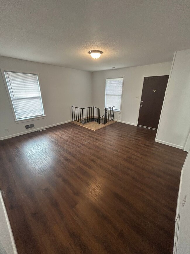 Building Photo - 20808 E 13th Terrace Ct S