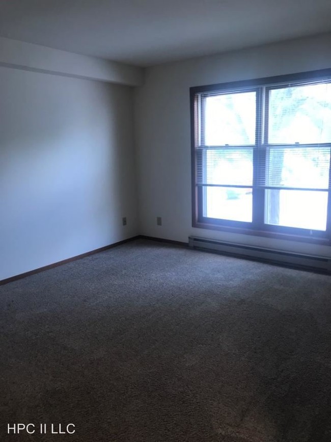 Building Photo - 7571 Carrington Dr