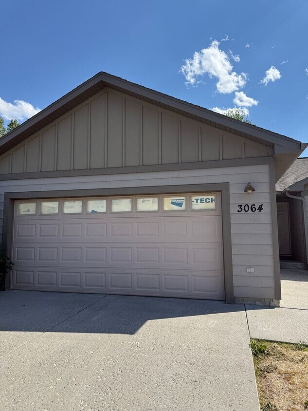 Foto principal - Single Family Home for Rent in Harvest Cre...