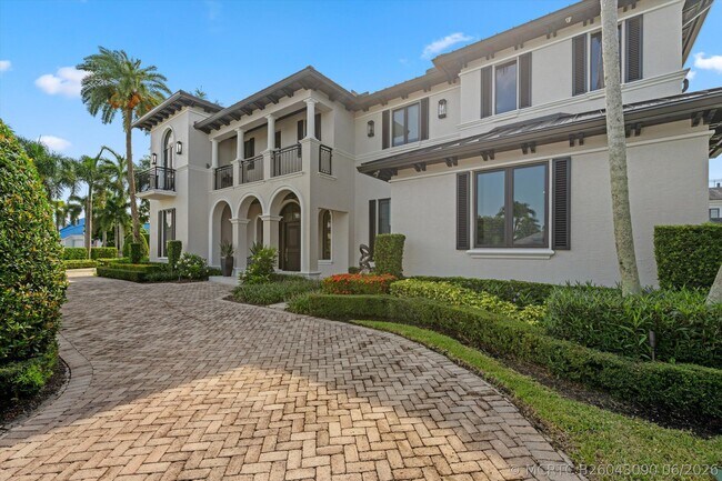 Foto del edificio - 7474 NE Bay Cove Ct