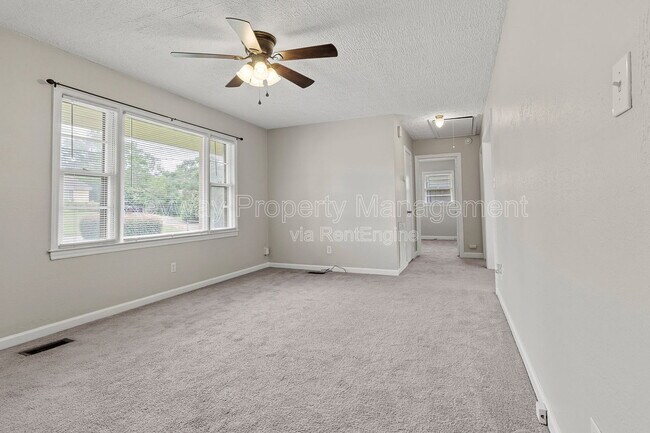 Building Photo - 133 Belair Rd