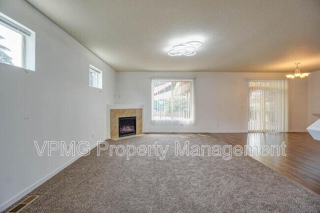 Foto del edificio - 5941 NE 48th St