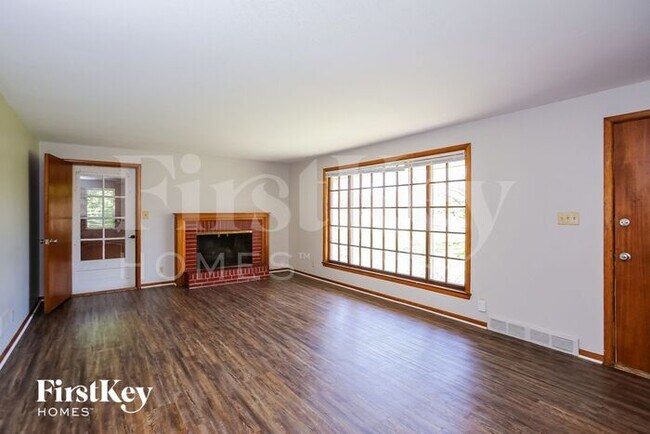 Foto del edificio - 312 NE 82nd St