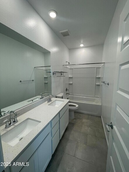 Building Photo - 38 S 197th Ln