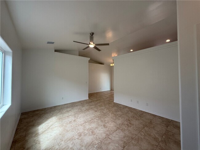 Building Photo - 3591 N Verdugo Rd