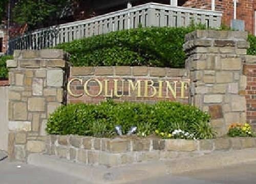Building Photo - 412 Pebble Way