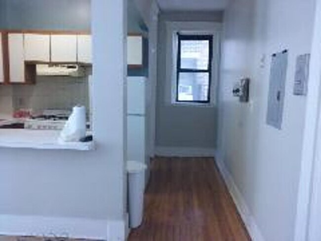Foto del edificio - Beautiful 1 bedroom apt in Allston - 9/1 -...