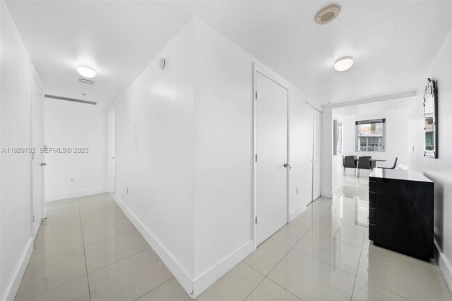 Foto del edificio - 92 SW 3rd St