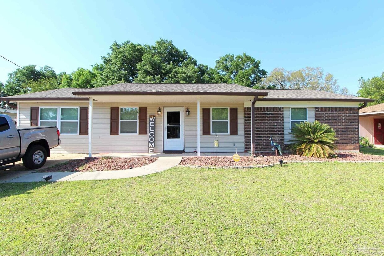 4674 Kingston Dr, Pensacola, FL 32526 House for Rent in Pensacola, FL