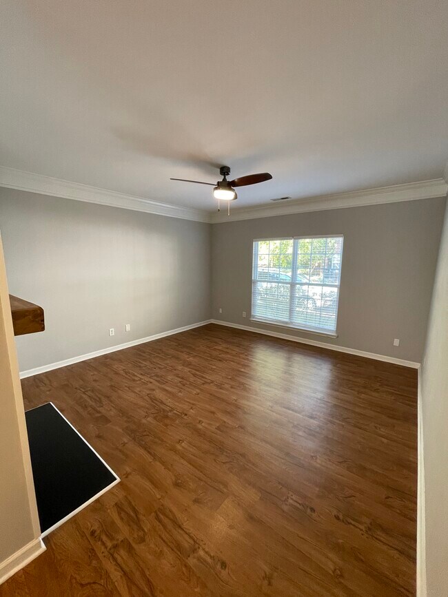 Living room - 7514 Lords Chapel Dr