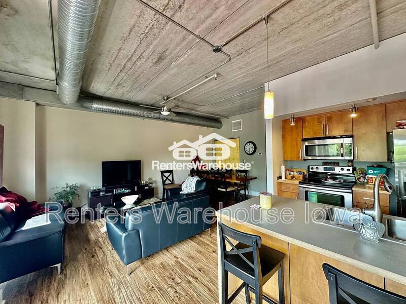 309 5th St Unit 302`, Des Moines, IA 50309 Condo for Rent in Des