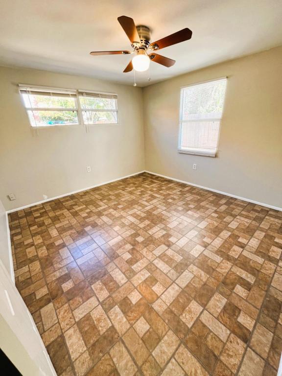 Building Photo - 10367 109th Ave