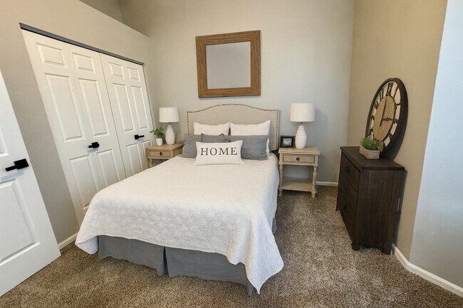 Foto del edificio - 440 Autumn Ridge Cir