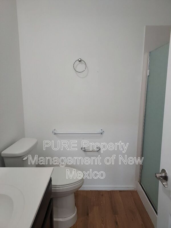 Foto del edificio - 2367 Quinn St NE