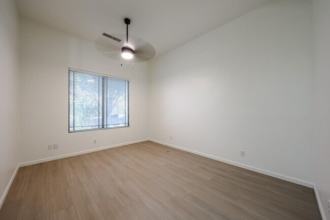 Foto del edificio - 4536 W Villa Linda Dr