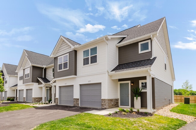 Building Photo - Brynn Mar Crossing - Brand New Townhomes
