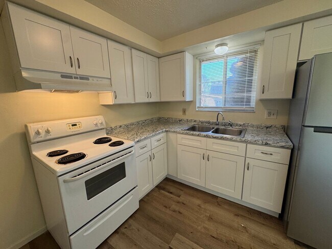Foto del edificio - 7308 Raleigh St NW