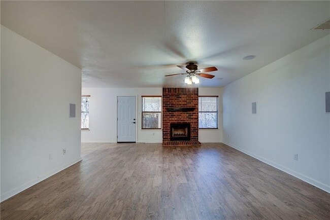 Building Photo - 7502 Montaque Dr