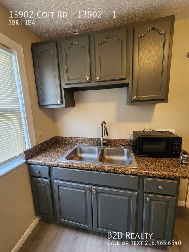 Foto del edificio - 13902 Coit Rd