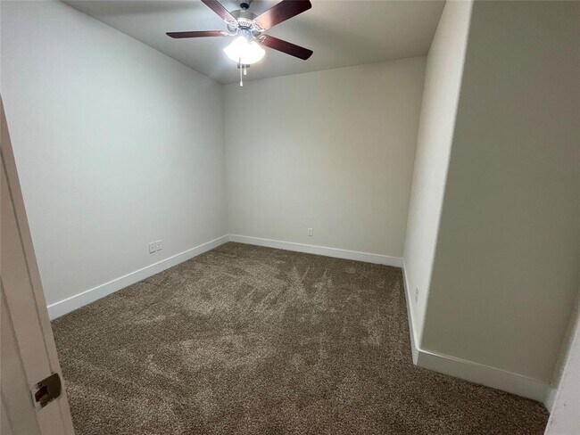 Building Photo - 2414 Magalia Ln