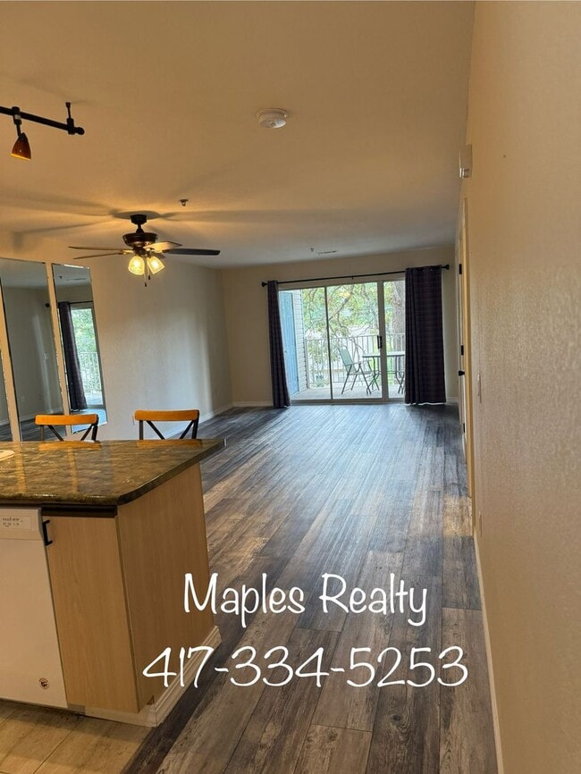 Building Photo - 32 Golfshores Dr