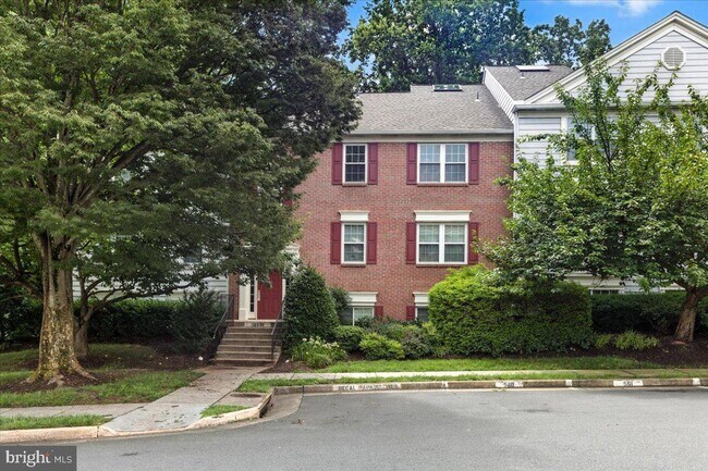 Foto del edificio - 12001 Golf Ridge Ct