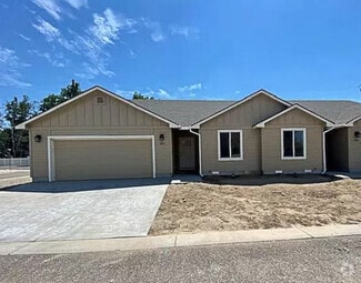 Building Photo - 298 Ash Loop