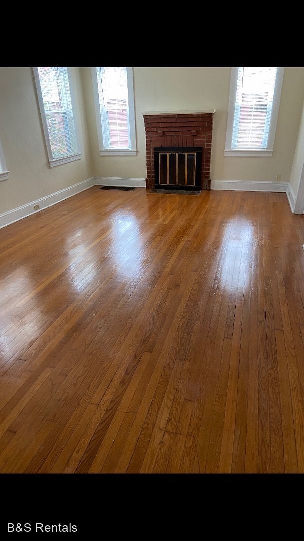 Foto del edificio - 3 br, 1 bath House - 2424 West Main St.