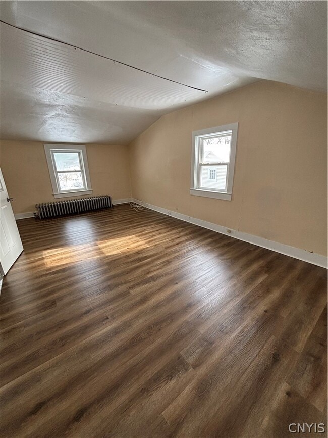 Building Photo - 309 Mullin St