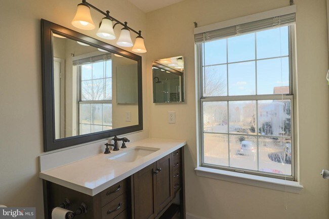 Building Photo - 10874 Stone Hill Ln