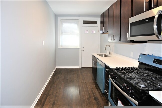 Foto del edificio - 5306 N Ashland Ave