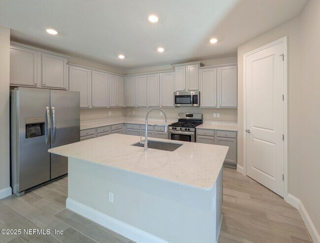 Building Photo - 95 Sadler Ct