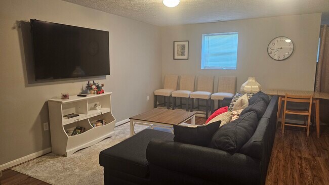 Foto del edificio - 4110 Lavender Ln