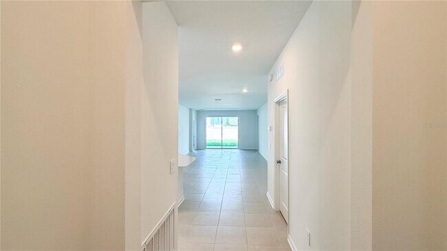 Foto del edificio - 5177 Green Belt Dr
