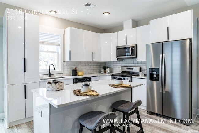 Foto del edificio - 4110 Convergence St