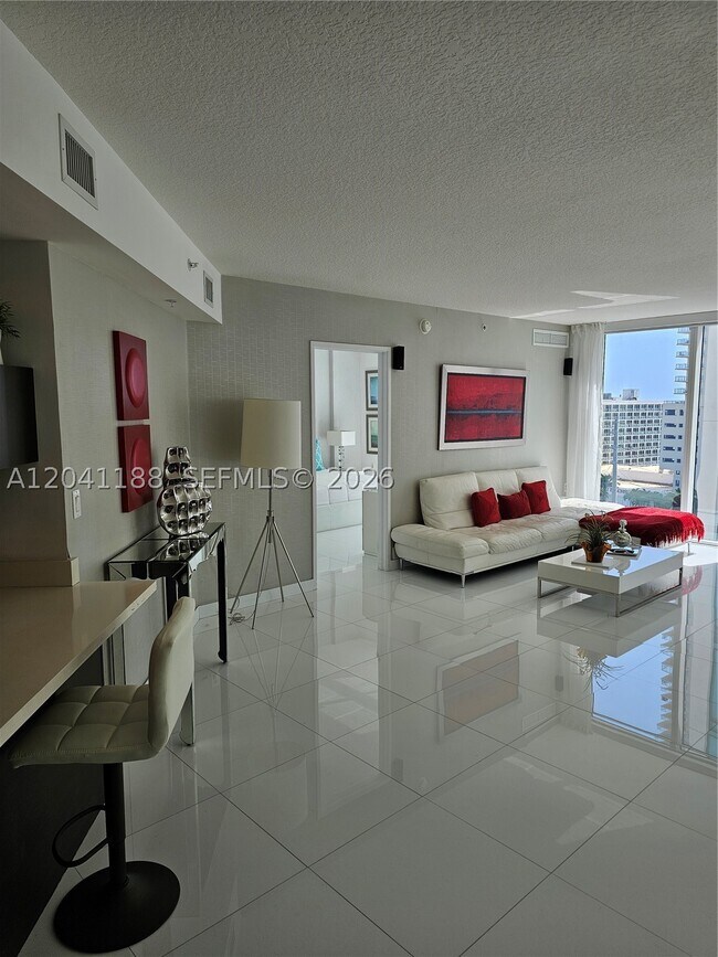 Building Photo - 150 Sunny Isles Blvd
